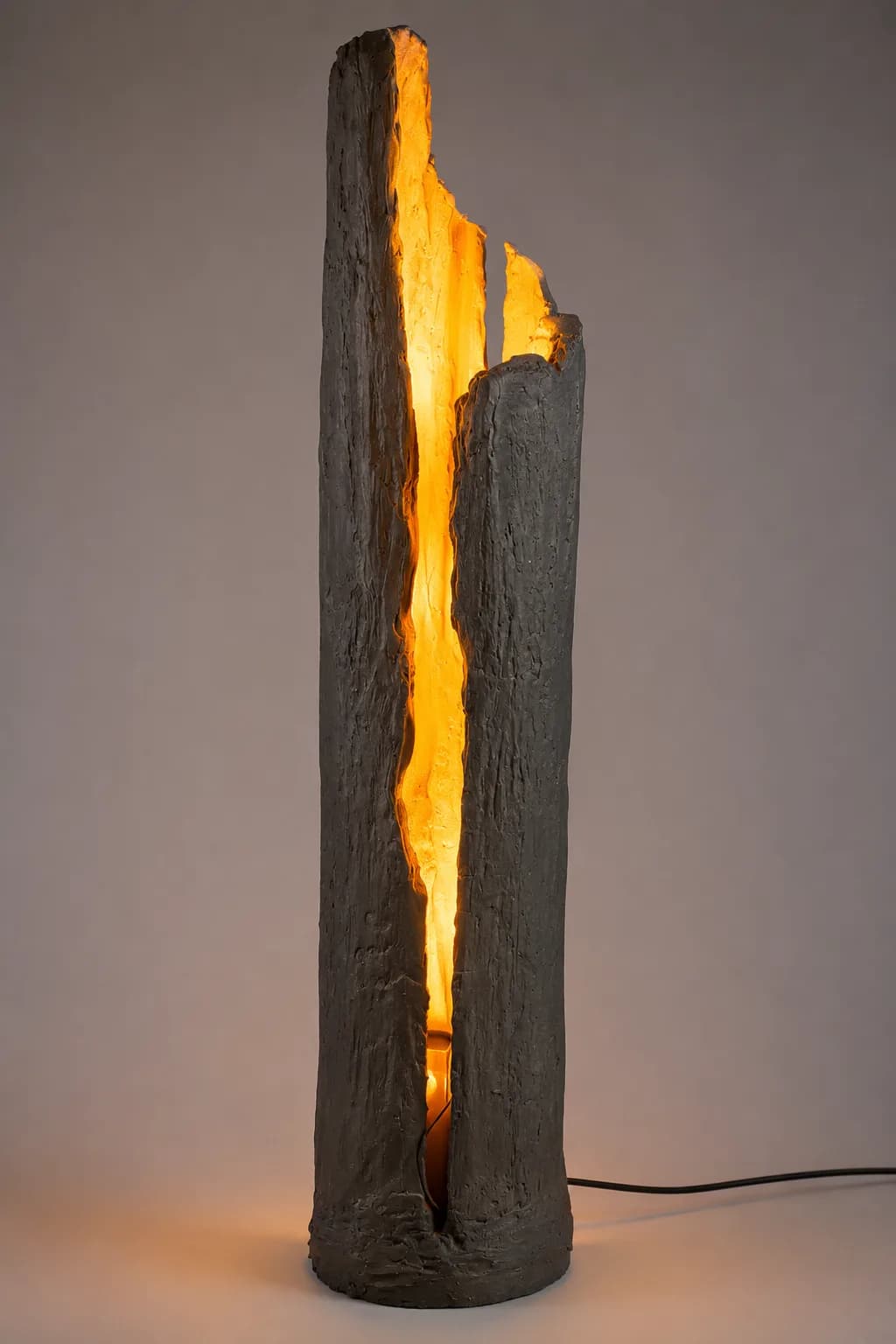 Citrea. Where stone breaks, light emerges.