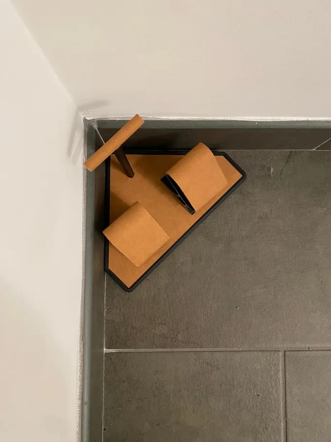 Photos of the Luxe Dock model in a corner from several angles (3 of 4)